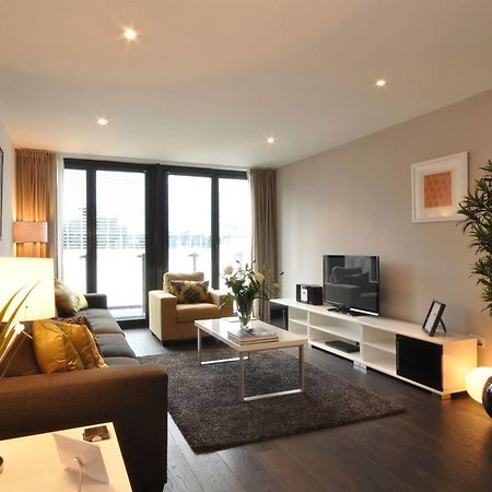 Your Base Dublin - Grand Canal Square Luaran gambar